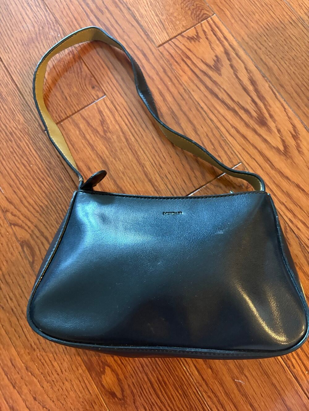 Vintage Mondani Black Baguette Shoulder Bag – Y2K Minimalist